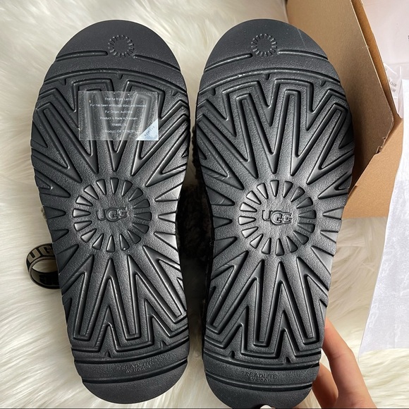 UGG Oh Fluffita Olive Green - Picture 3 of 4